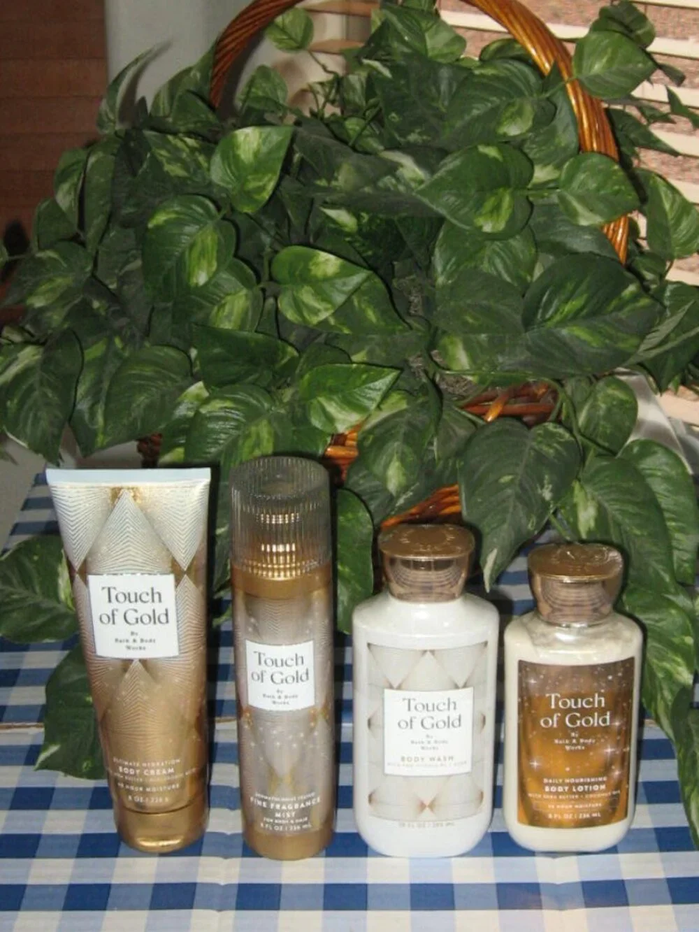 BBW Touch Of Gold Body Wash Fragrance Mist Body Cream & Lotion Lot of 4 NEW